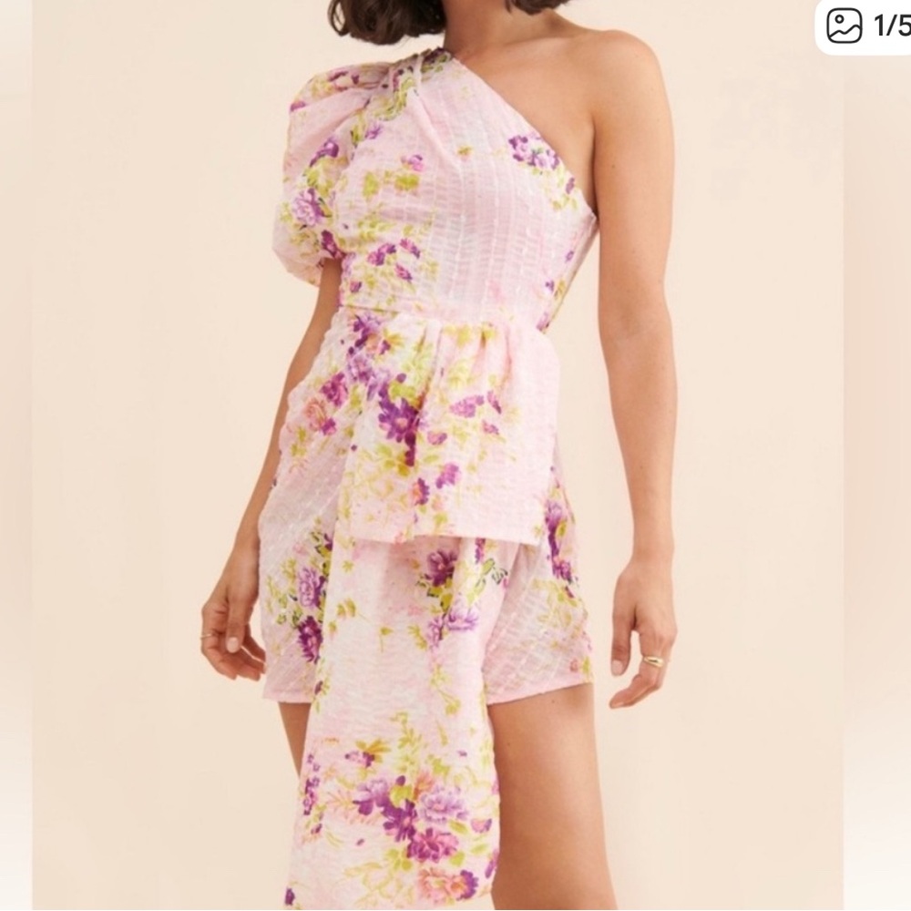 Elliatt Pink Floral One-Shoulder Mini Dress